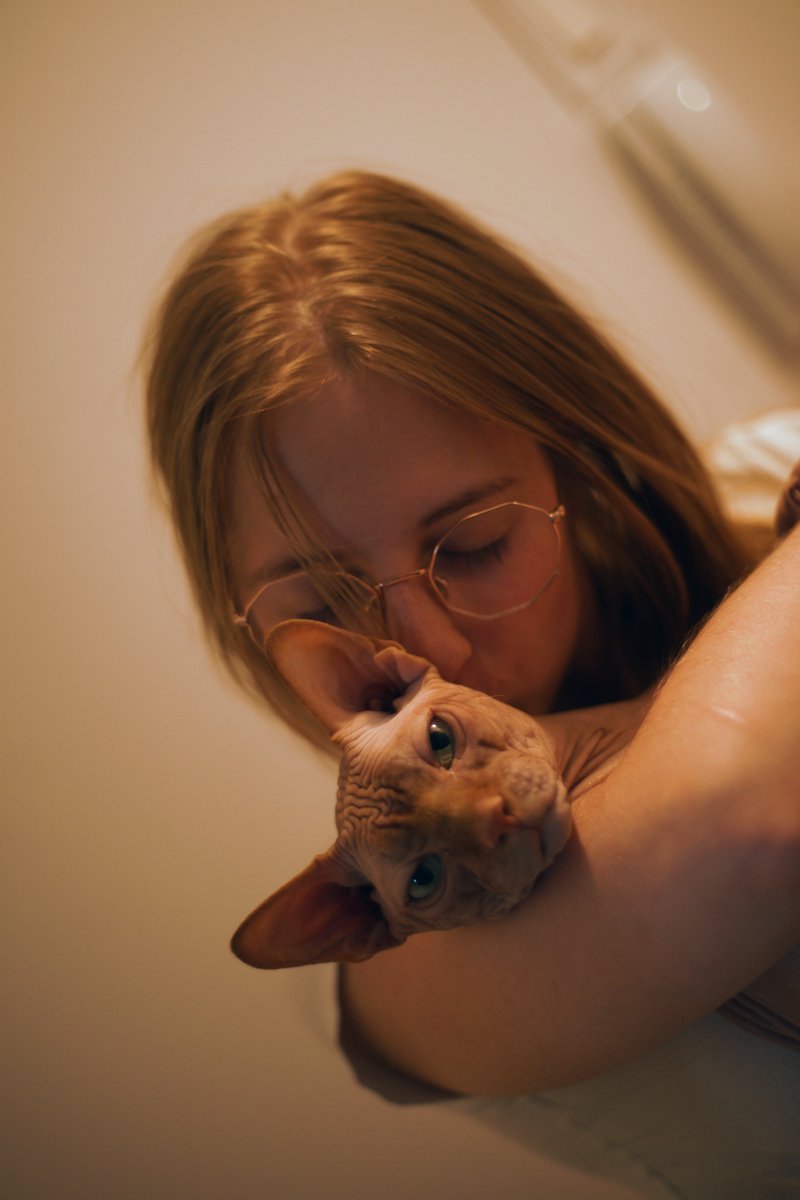 tawaAlx's tweet image. one of these two will be dead in a week and a half tops. either way I will not grieve.