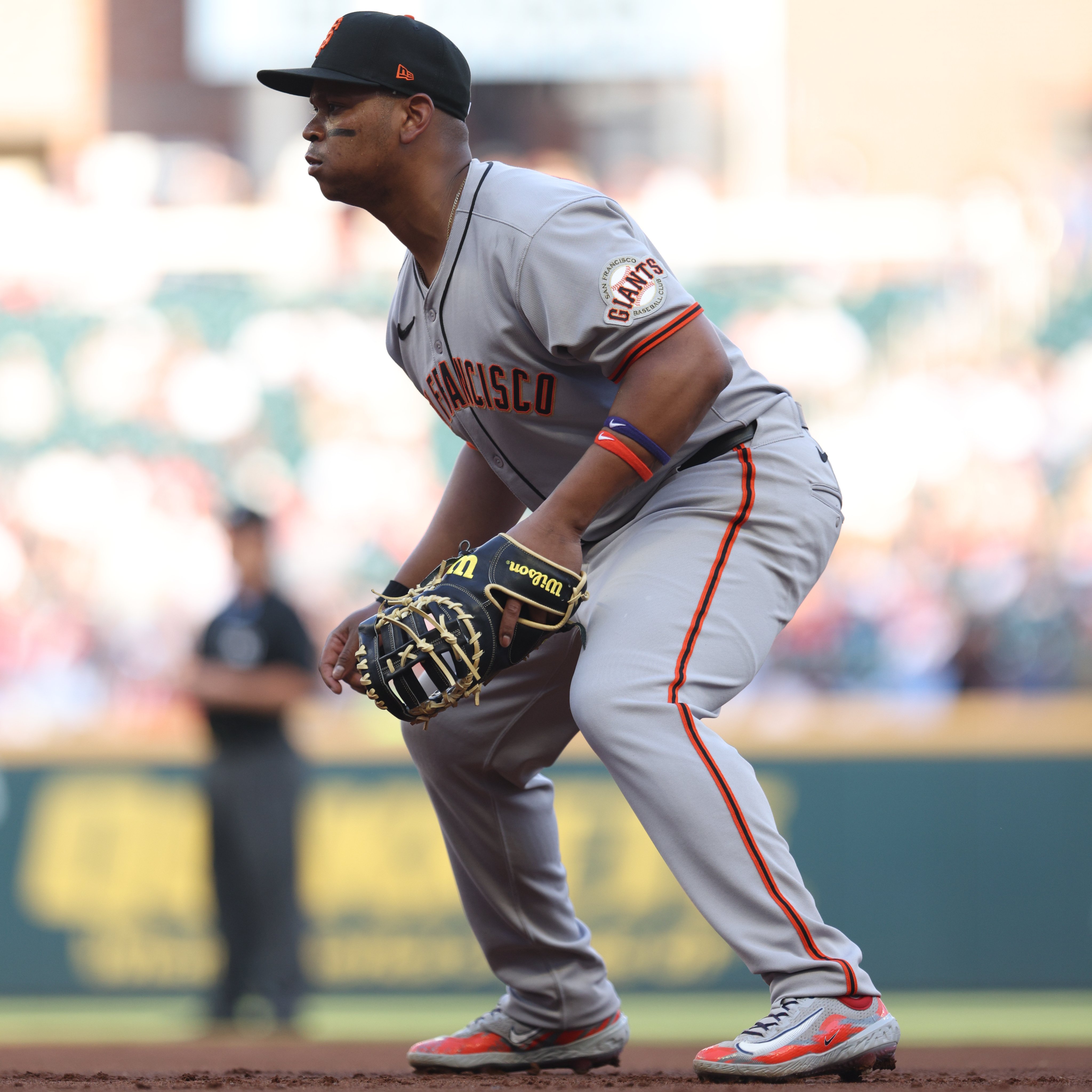 Rafael Devers juega primera base con San Francisco Giants