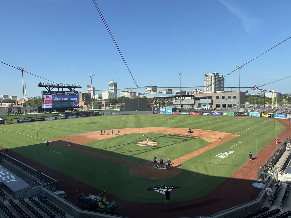 desantis72_kyle's tweet image. The @WindSurgeICT are back at Equity Bank Park after the All-Star Break for a series against the @RidersBaseball.
@MrTimGrubbs, @AndrewNeville20, and I put some elbow grease into the revolving door again on @ESPNWichita at 7:05 PM.
📻: player.amperwave.net/8766