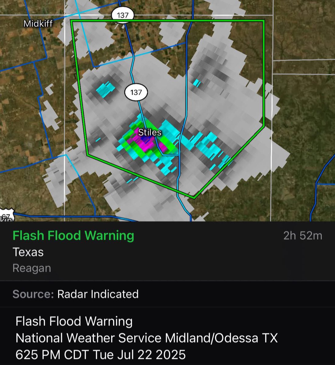 TxStormChasers's tweet image. ⚠️ New Flash Flood Warning for Northern Reagan County in western Texas Until 930 PM CDT.
At 625 PM CDT, Doppler radar indicated thunderstorms producing heavy rain across the warned area. Between 1 and 2 inches of rain have fallen. Additional rainfall amounts of 0.5 to 1.5 inches…