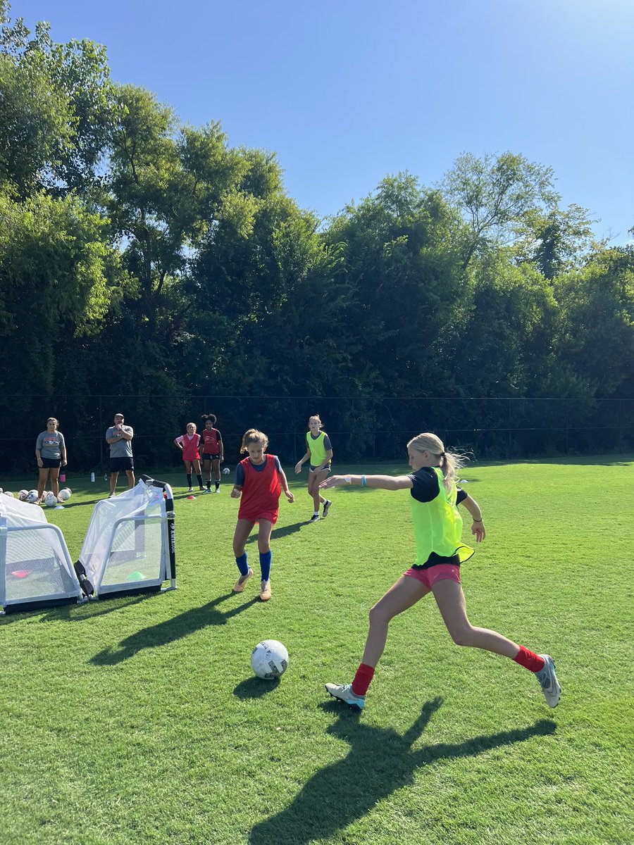 MercerWSoccer's tweet image. We’ve had a GREAT first couple of days at camp and are looking forward to two more! Thanks for helping us end the summer well and GO BEARS! 🐻