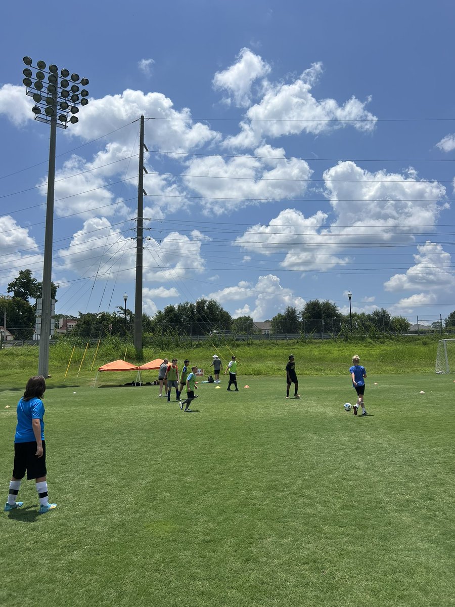 MercerWSoccer's tweet image. We’ve had a GREAT first couple of days at camp and are looking forward to two more! Thanks for helping us end the summer well and GO BEARS! 🐻