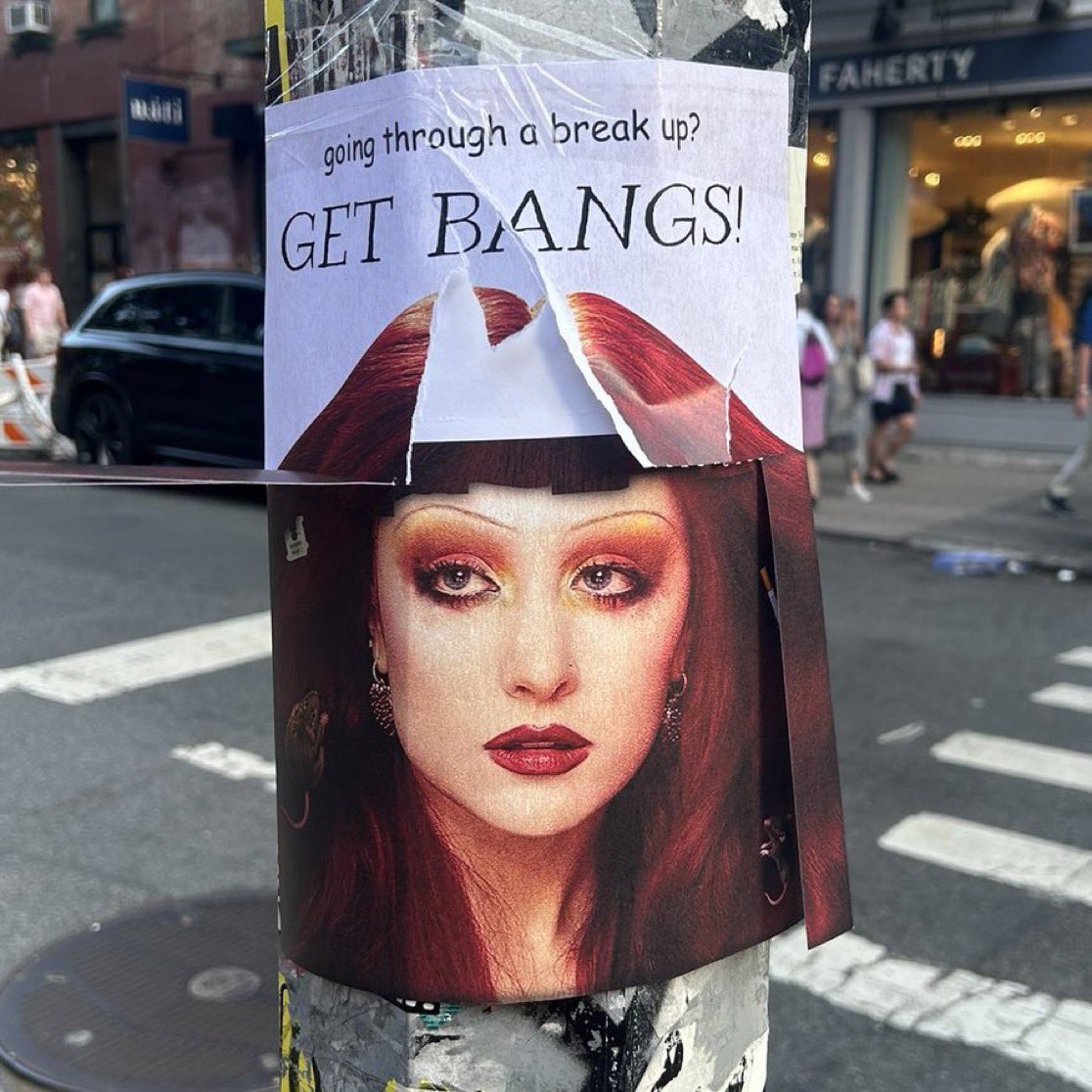 ChappellData's tweet image. 🚨 New promotional poster for The Subway:
“Going through a breakup? Get bangs!”
