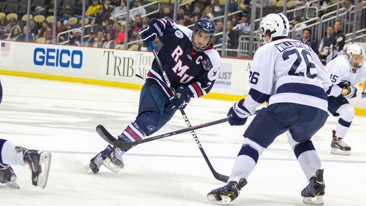 Hall of Famer! 🙌 Big congrats to RMU Men's Hockey Alum Colin South on his induction into the Quaker Valley Sports Hall of Fame! 

📰: bit.ly/3TOq0Qm

#BobbyMo
