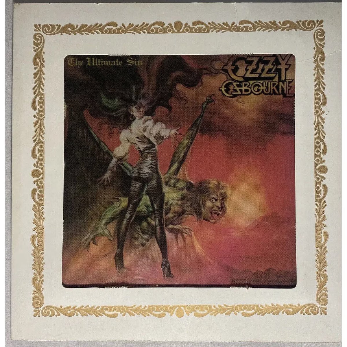 When I was growing up in the 80s the Ozzy mirror was the one you wanted to win at the carnival. 

RIP Prince of Darkness💀❤️