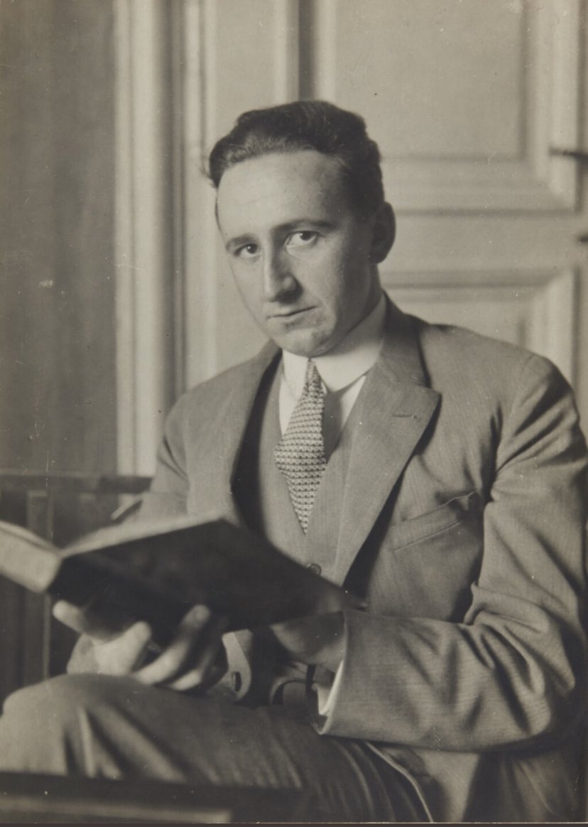 QuotesforGoal's tweet image. "El socialismo ya no es una utopía, sino que ha sido ensayado y están a la vista sus resultados"
Friedrich Hayek