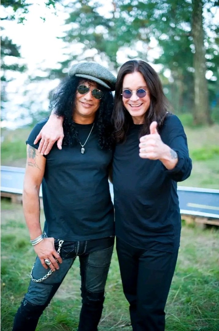 Slash News tweet media