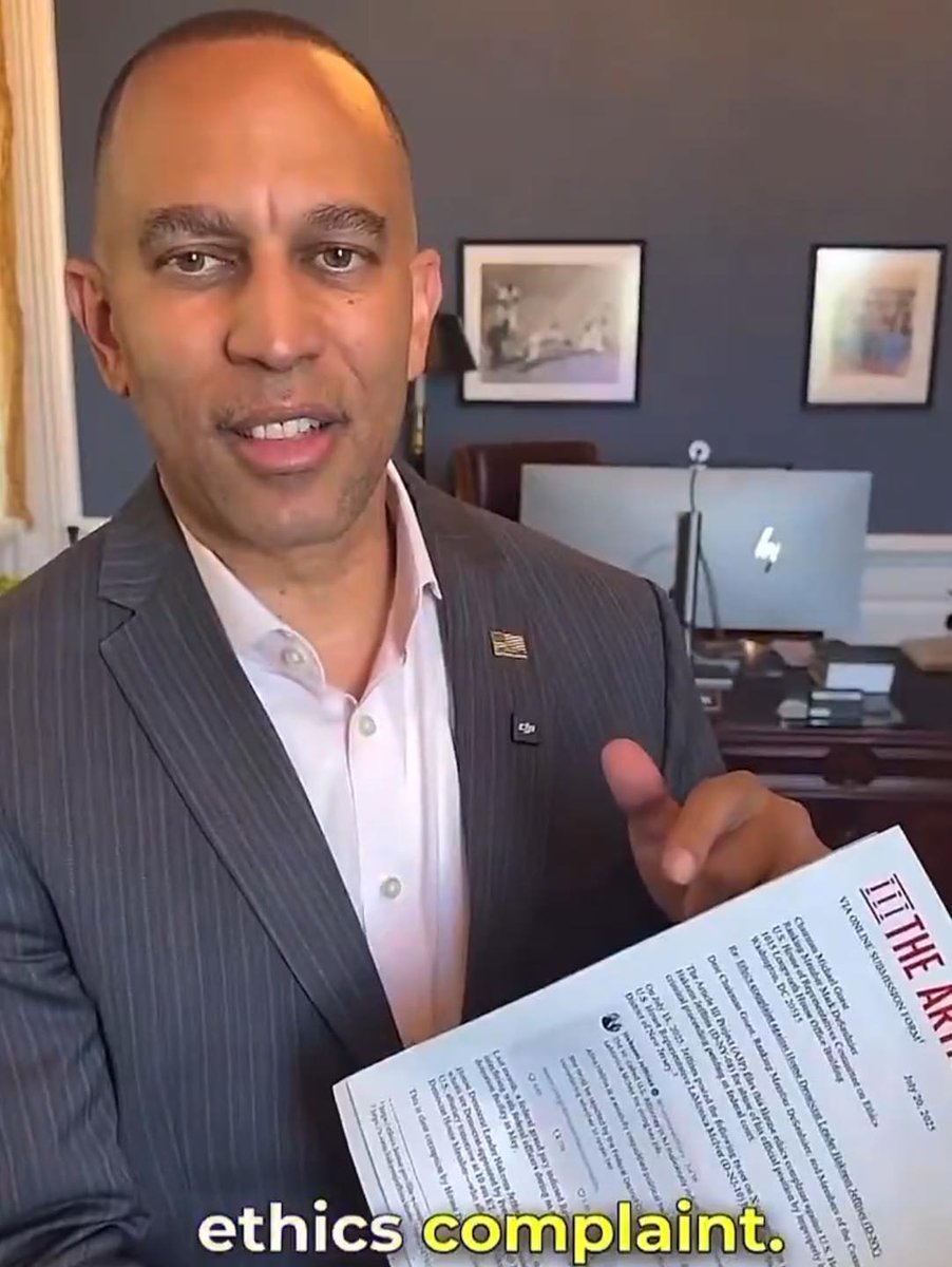 _wake_up_USA's tweet image. Hakeem Jeffries is LOSING HIS MIND now that an ethics complaint has been filed against him for the defamatory lies he said about US Attorney for NJ Alina Habba.
He says Habba is “woefully unqualified” and calls her a “political hack.”