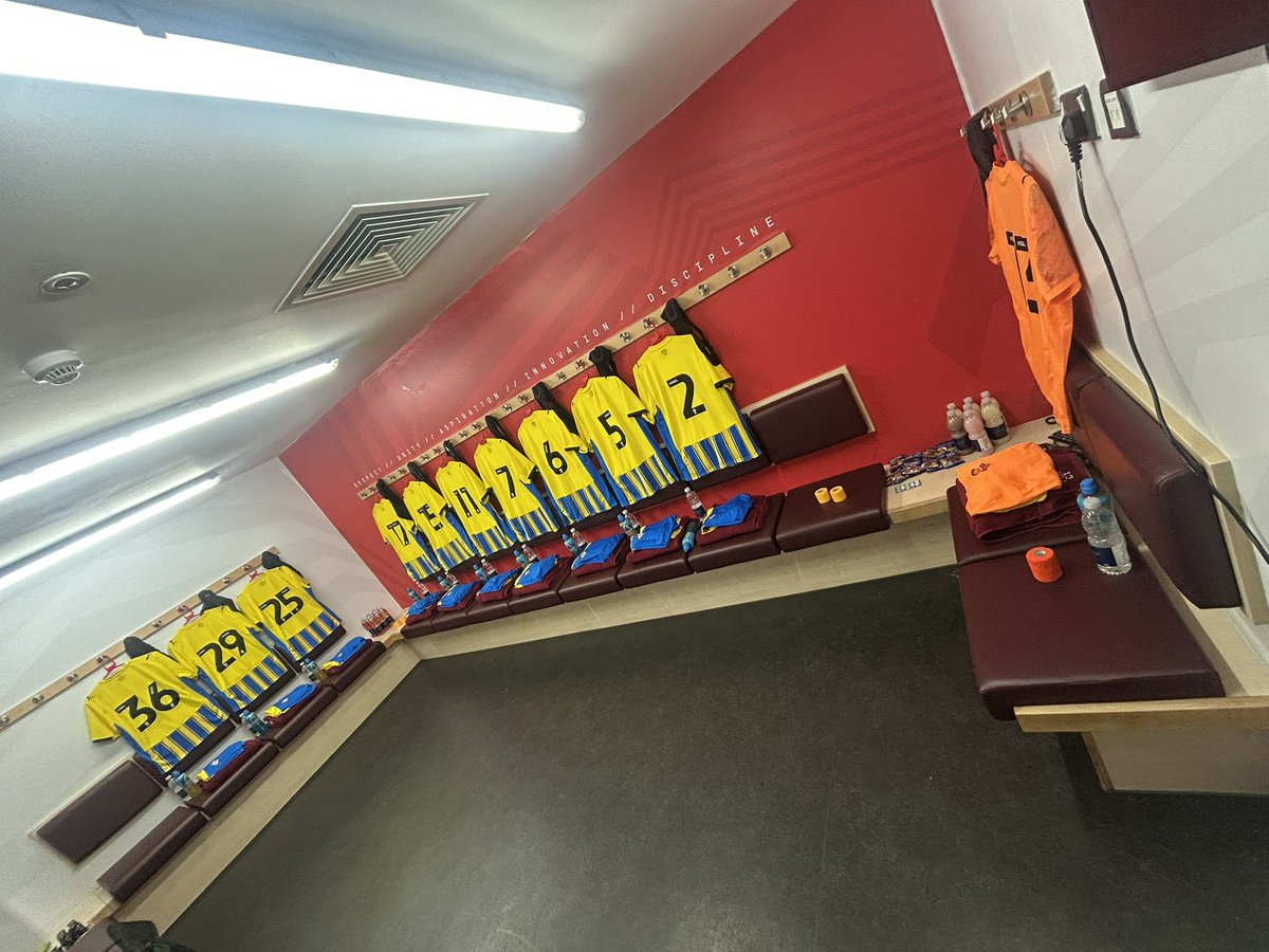 The first set up in the 💛💙 #saintsfc