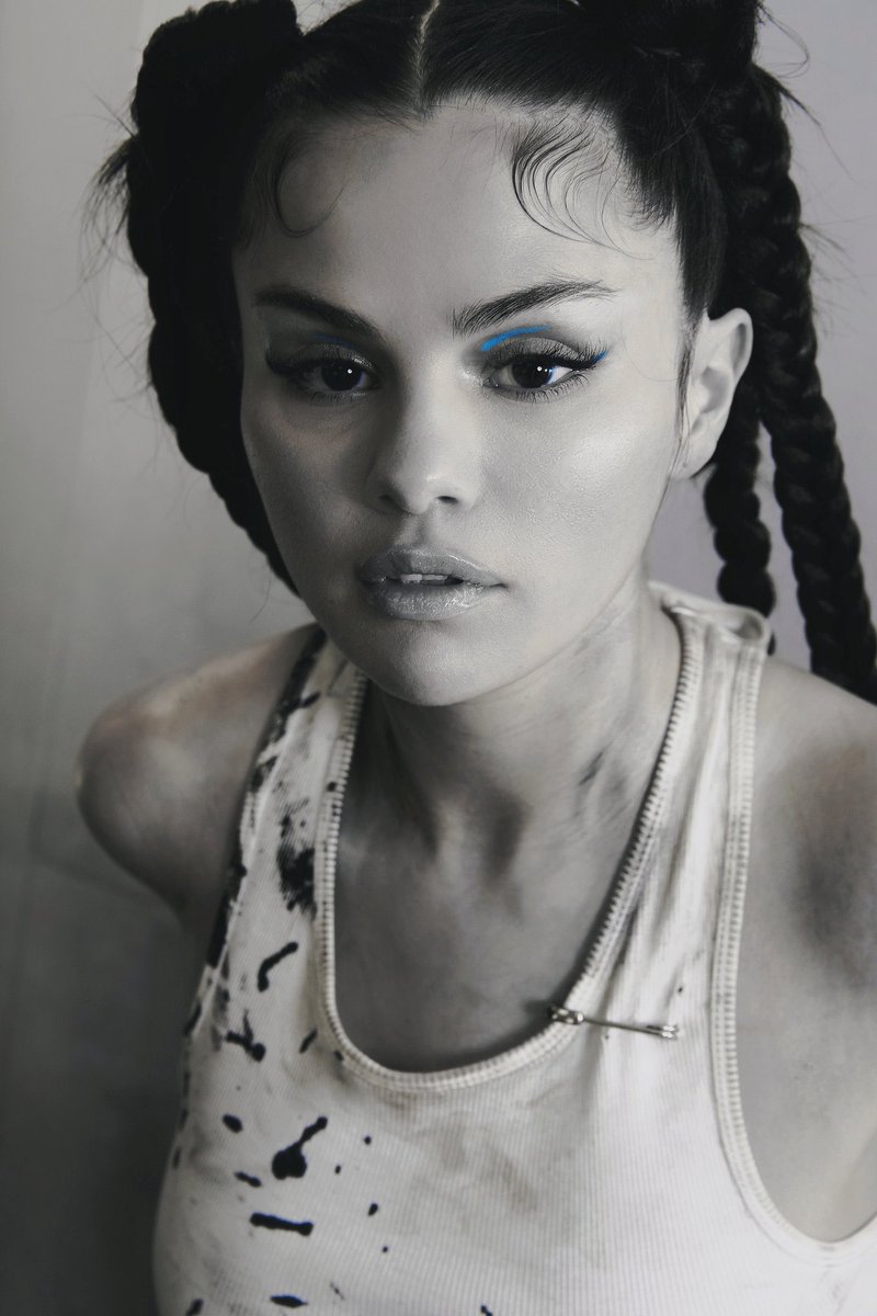 updateselenas's tweet image. Novas fotos de Selena Gomez para Interview Magazine em 2020. 🤍
