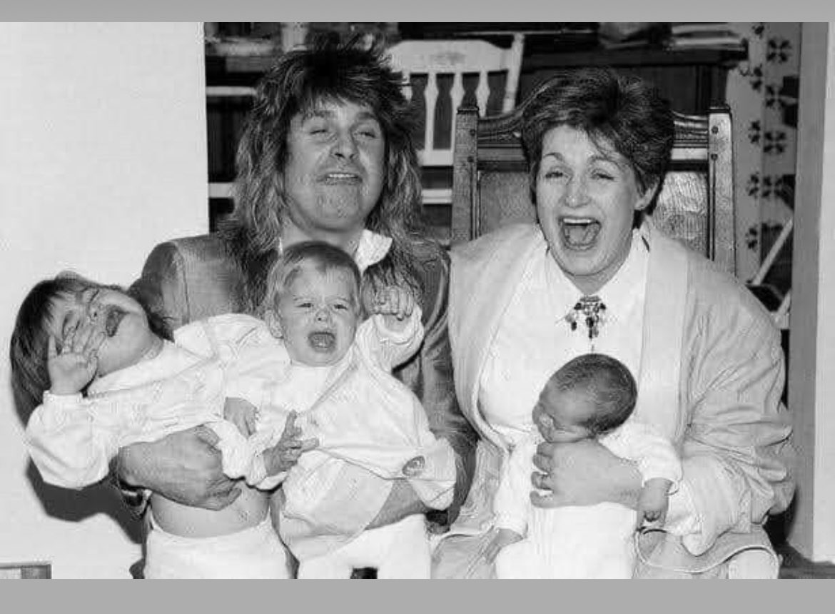 JumsOnlyGirl's tweet image. RIP Ozzy. You lived in the best timeline of life. All rock lovers love you. Thank you.