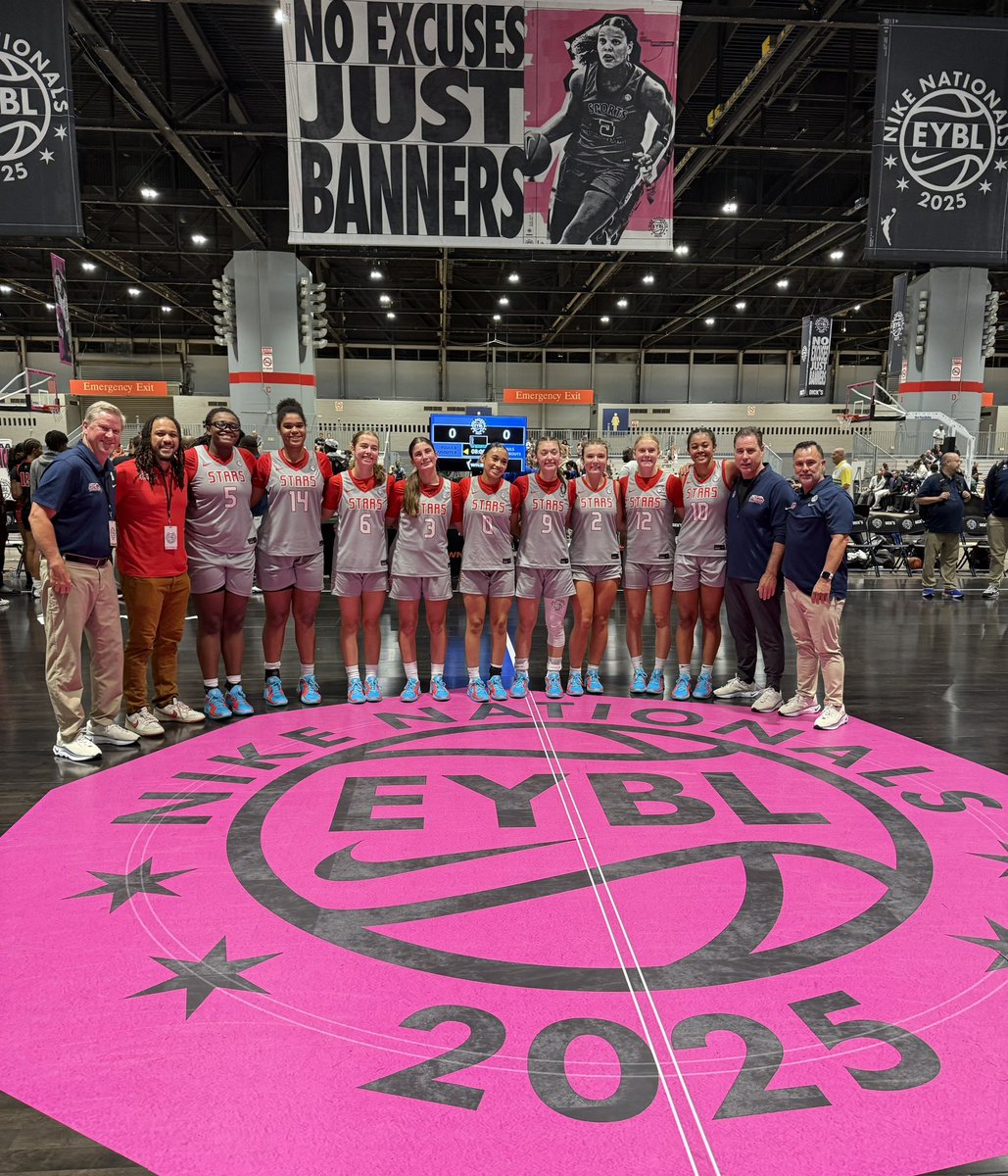 WCGHoops's tweet image. 🙏🏼
Our Cal Stars 2025 group wrapped the season 33-7 overall (no losses outside of Nike EYB) and 12-4 in @NikeGirlsEYBL play (including exhibition game). We went 2-1 in Nike Nationals pool play, took 1st in our pool, and earned a Platinum Division bracket spot. We battled our way…