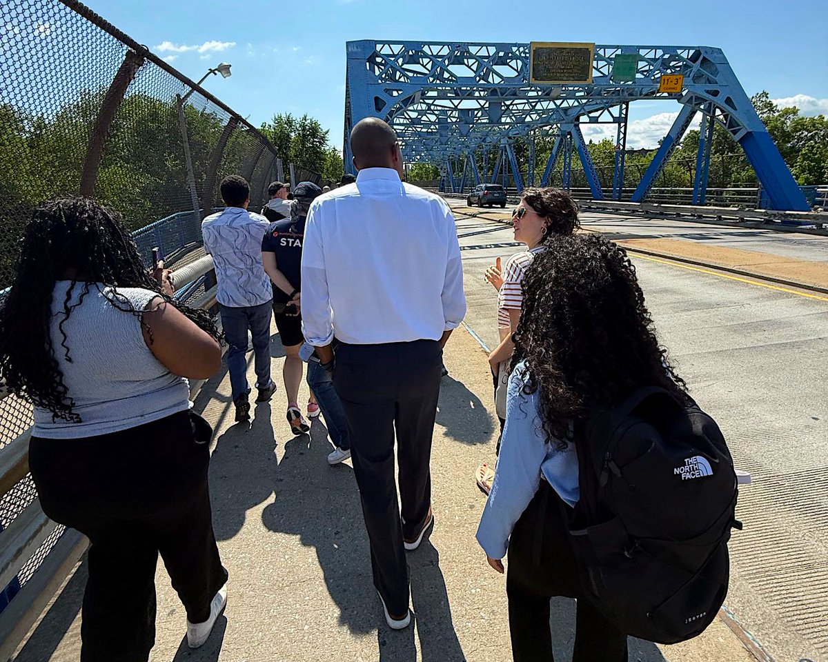 DelgadoforNY's tweet image. Visited the Bronx River Alliance this morning to learn about their work and hear community concerns around the Cross Bronx Expressway expansion.
We must meet New Yorkers where they are — only then can we build real solutions with them, not for them.