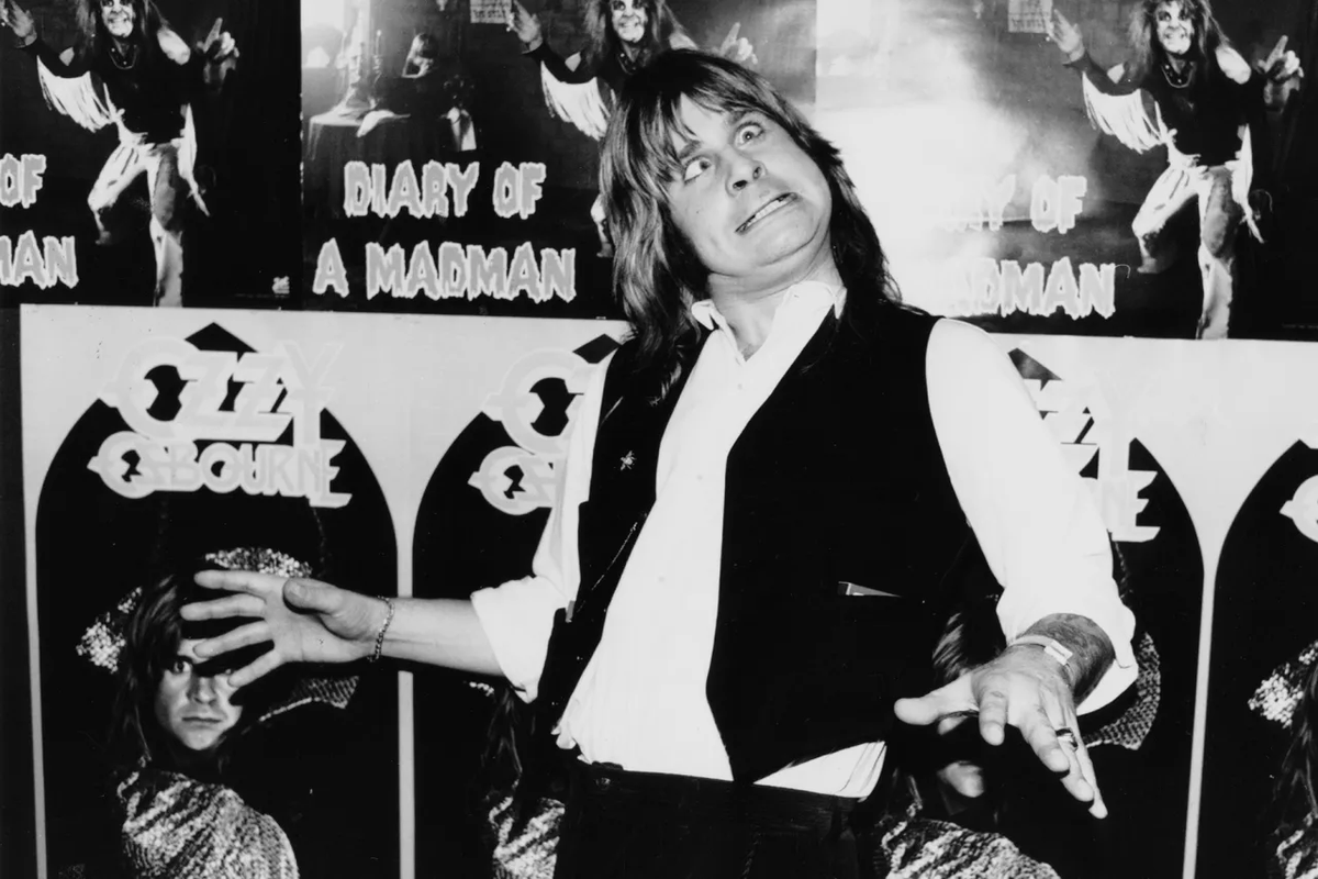 RollingStone's tweet photo. "Crazy Train" 

His voice sounds both optimistic and cautious as he sings the opening line, “Crazy, but that’s how it goes” before he lets it escalate into his trademark keening hysteria for the chorus, “Mental wounds still heeaaling.”

FULL LIST: https://t.co/TDliIm5A2Q https://t.co/Hg4UTVnG9x
