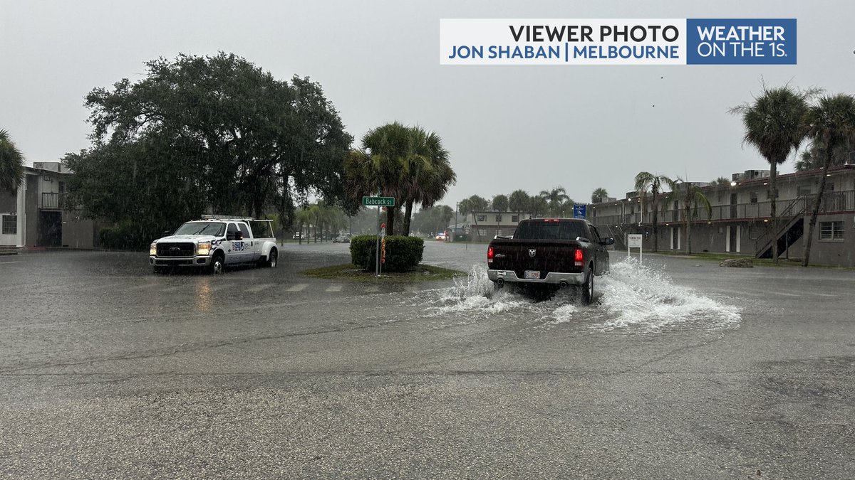 ZachCoveyTV's tweet image. Flash Flood Warning in southern Brevard county through 4:00 p.m. Flooding along Babcock Road is stranding a few cars off Southgate Blvd.
Remember - Turn Around, Don't Drown!
#FLwx @mynews13 @NWSMelbourne