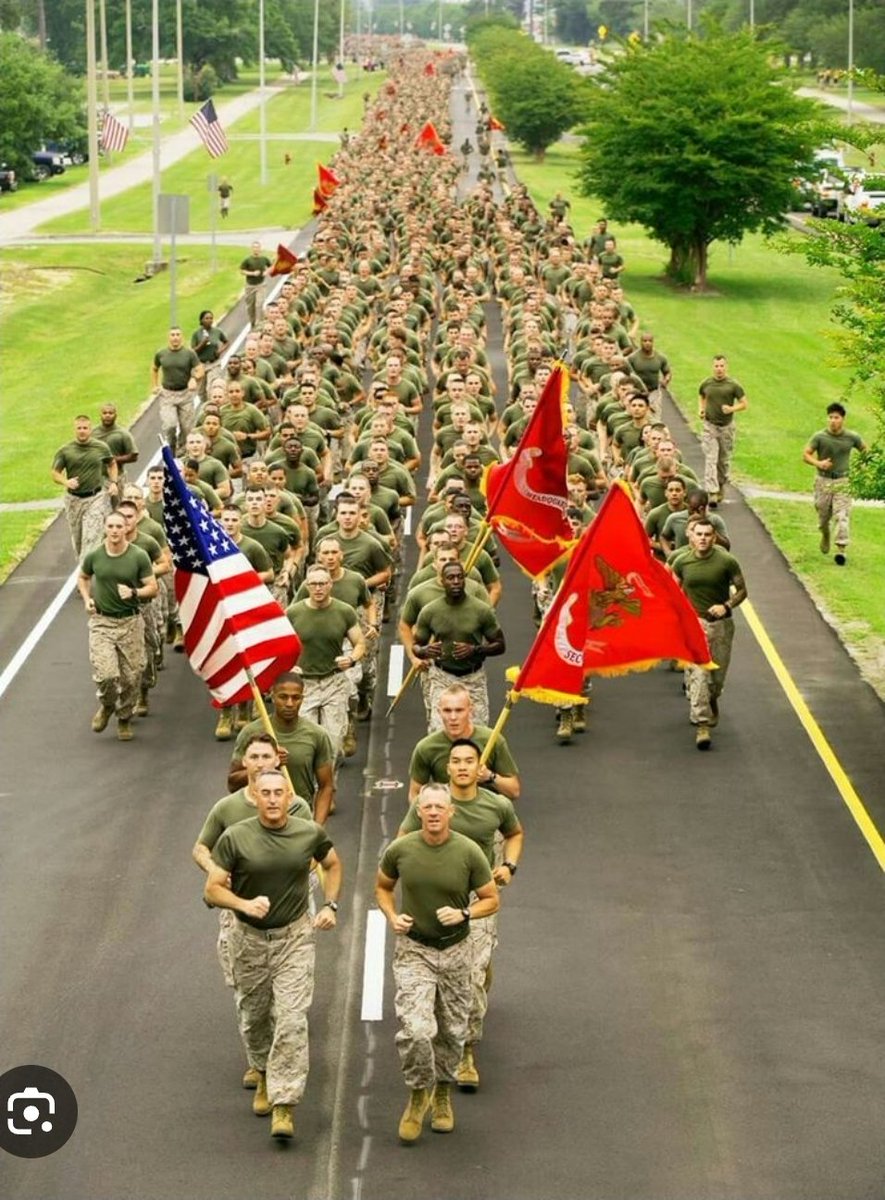 NicholasFl33333's tweet image. This ain’t a fun run this is what warriors on standby look like. 1,000 Marines deep lungs of iron hearts of fire and flags flying high You mess with one, you face the battalion Semper Fi 'til the end Devil Dogs!🦅🇺🇸🔥
Jesus Christ is the King of Kings!
Semper Fi do or die...