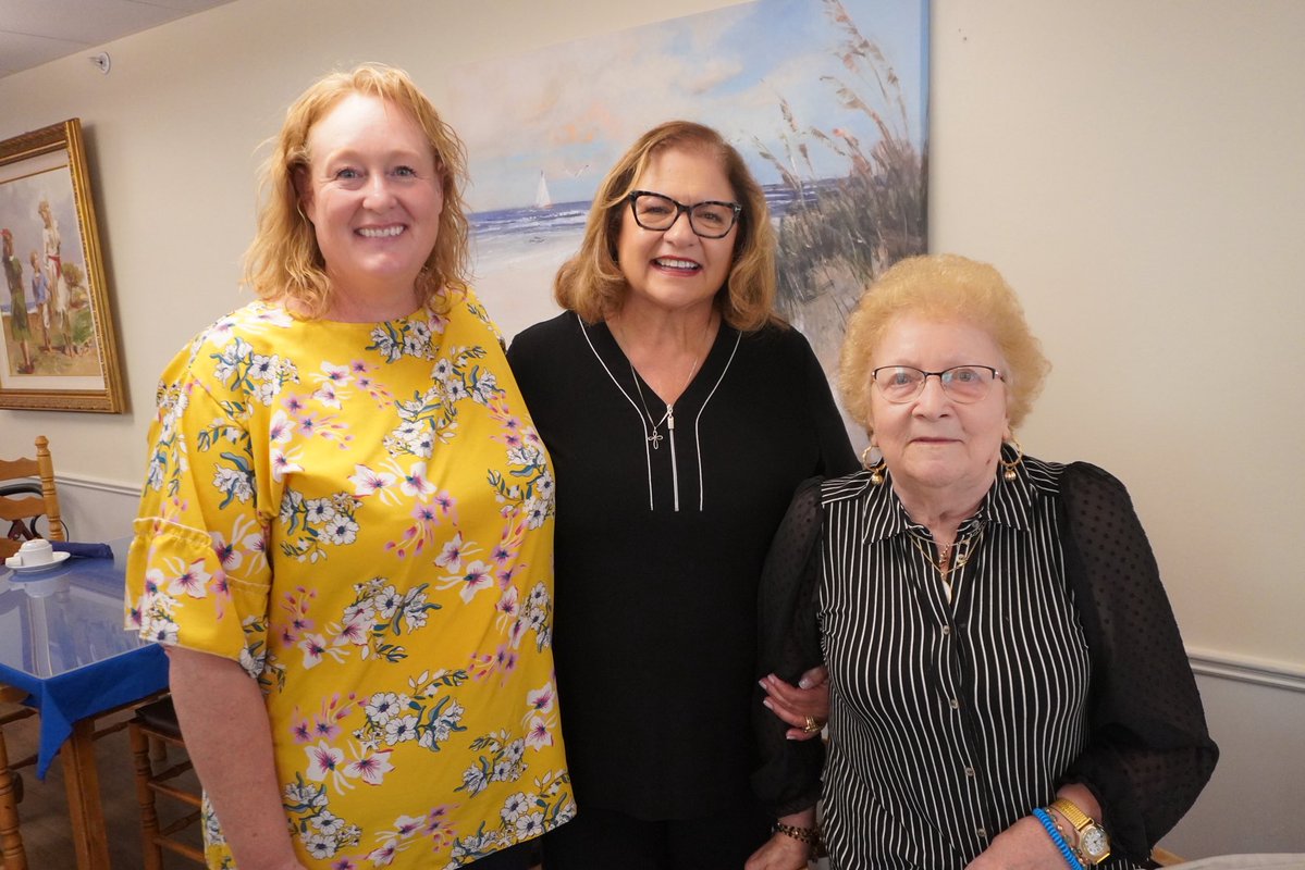 Anna Roberts (@annarobertsmp) on Twitter photo Wonderful visit at the Conestoga Lodge in Kitchener with MP <a href="/Kelly_De_Ridder/">Kelly Deridder, MP</a>.
It’s always a pleasure to spend time with the great #Seniors that built our nation, hear their stories, and discuss the issues that matter most to them. Wonderful visit at the Conestoga Lodge in Kitchener with MP <a href="/Kelly_De_Ridder/">Kelly Deridder, MP</a>.
It’s always a pleasure to spend time with the great #Seniors that built our nation, hear their stories, and discuss the issues that matter most to them.