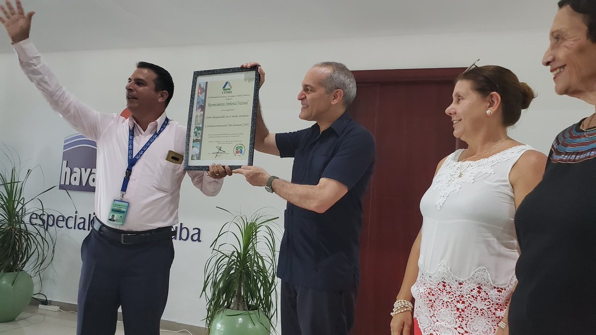 Susely Morfa González (@suselymorfag) on Twitter photo Felicidades al colectivo de trabajadores del Aeropuerto Internacional "Abel Santamaría" por alcanzar el Reconocimiento Ambiental Nacional #RAN q entrega <a href="/citmacuba/">Ministerio de Ciencia, Tecnología y Medio Ambiente</a>. Ustedes prestigian a #VillaClaraConTodos #MedioAmbiente en #Cuba Felicidades al colectivo de trabajadores del Aeropuerto Internacional "Abel Santamaría" por alcanzar el Reconocimiento Ambiental Nacional #RAN q entrega <a href="/citmacuba/">Ministerio de Ciencia, Tecnología y Medio Ambiente</a>. Ustedes prestigian a #VillaClaraConTodos #MedioAmbiente en #Cuba