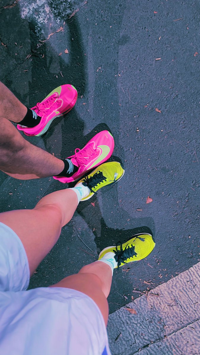 HugoValensi's tweet image. Día 15 🔜🇺🇲 Track Session y el VO² Max sigue subiendo 🔝
Track Session 🤜🤛 Esta playera nos da poderes.
📍 CDMX 🇲🇽
.
.
.
.
STRAVA ↘️
strava.app.link/VfEbvnb6YTb
#running #runner #yoelegicorrer @CanalRunning