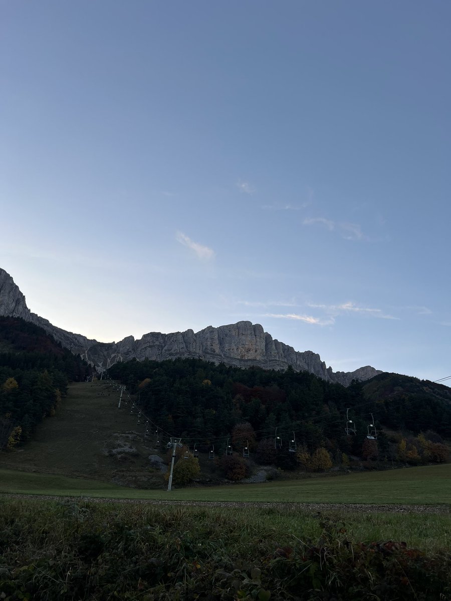 chivoxm's tweet photo. thought the grand veymont https://t.co/YZ7Sj84hLa