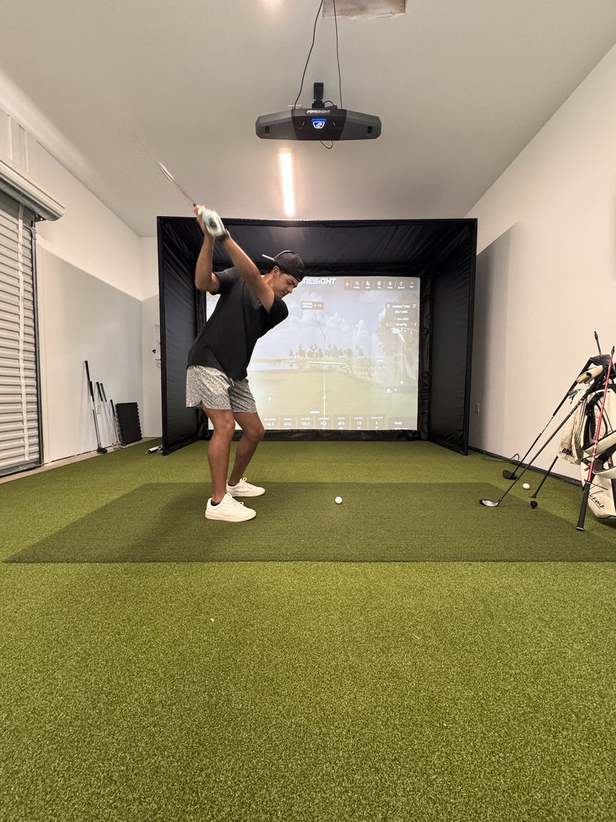 bryanbrosgolf's tweet image. First ever stream from the home lab. Come join!!!!
twitch.tv/bryanbrosgolf