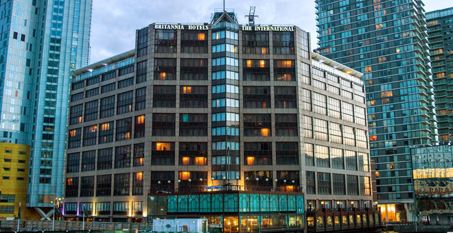 Brunte84's tweet image. 🚨 Migrants are being MOVED from the Bell Hotel in EPPING into the luxury 5 star Britannia Hotel
An estimated 5000 British people are homeless in London alone, yet if you come here illegally you get all inclusive 😒