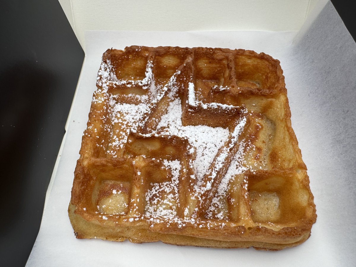 JEHazel75's tweet image. The Club sandwich at the Tesla Diner is LEGIT. The waffle is not one I’d recommend. Aside from the cool lightning bolt brand on it. The waffle was crunchy all the way through instead of just the outer portion. But the Club sandwich was delicious!
@chattybird0306