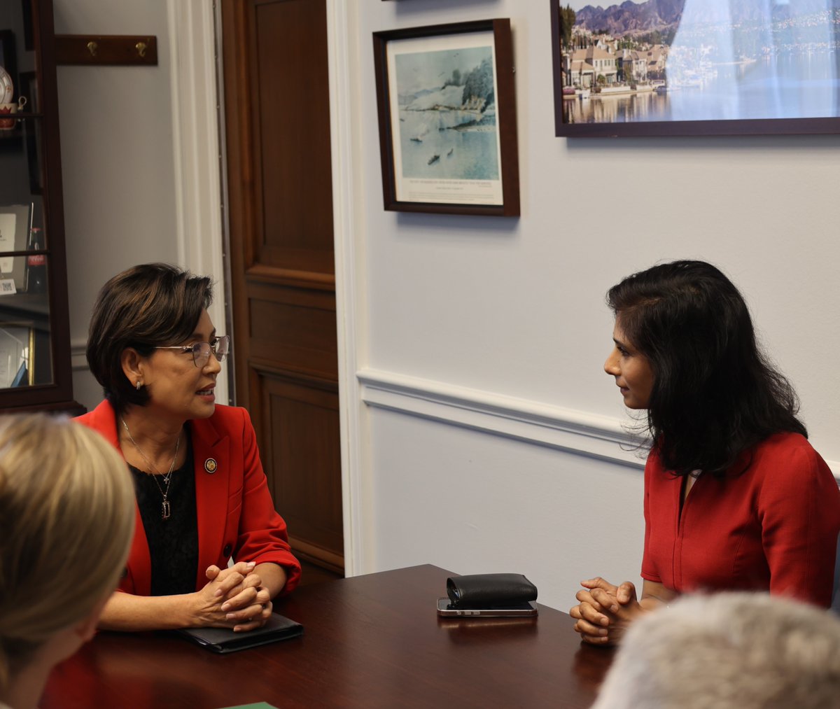 RepYoungKim's tweet image. Taiwan is the 21st largest economy and produces 90% of the world’s advanced chips.
I met with IMF leadership to make clear: Taiwan deserves a seat at the table—and the free world needs Taiwan at the IMF.