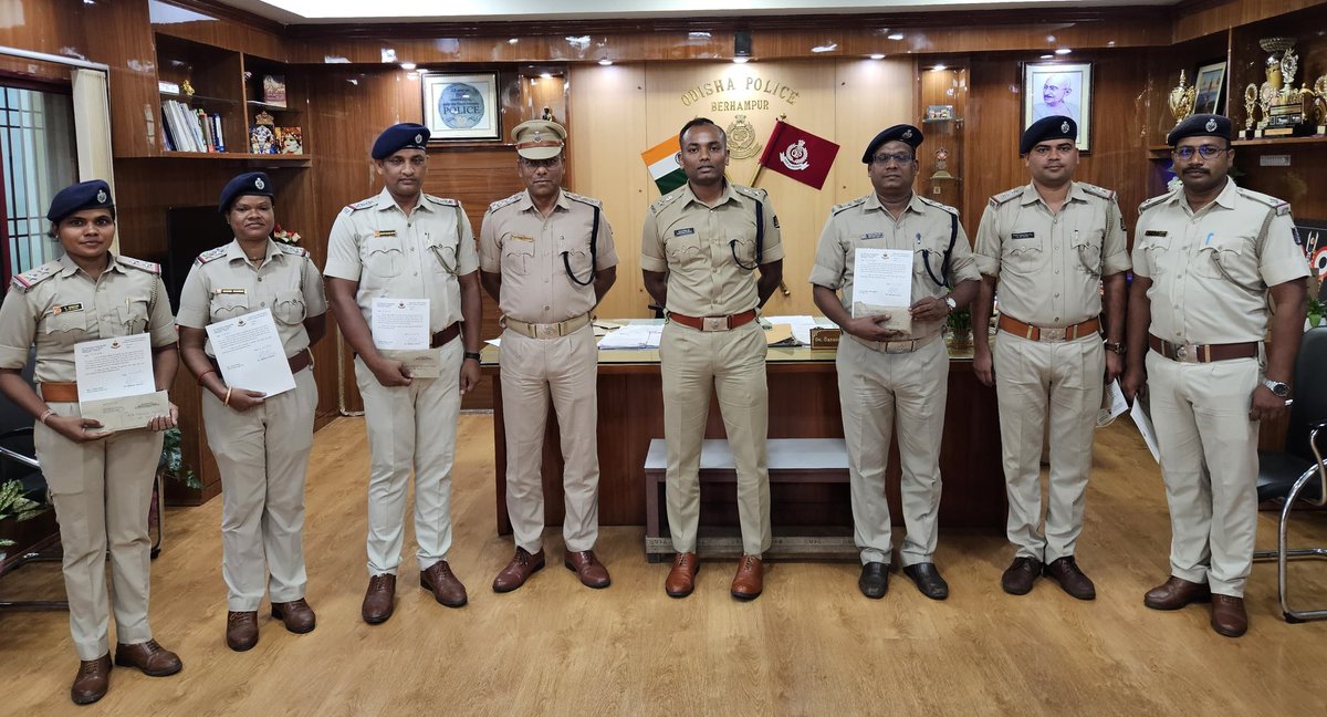 On 14.07.2025 Berhampur Police busted a 6-member motorcycle theft gang, recovering 10 bikes from multiple districts. On 22.07.2025, 8 of these bikes were returned to their rightful owners by SP Berhampur.
Police personnel involved in the recovery were appreciated and rewarded.
