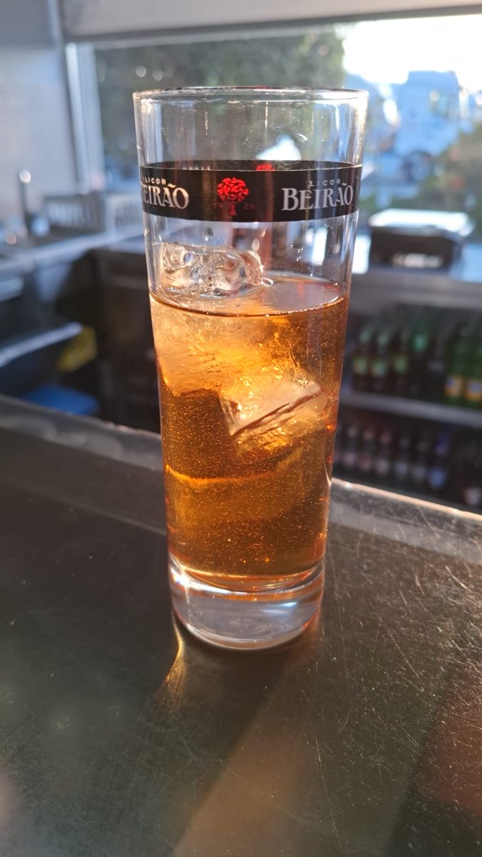 Proost nog maar een keer. Beetje genieten mag toch wel.
