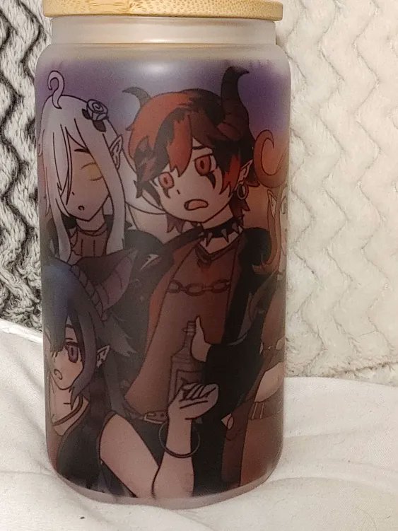 CaptSarahRed's tweet image. Got another cup, this one came out so much better, the brighter BG was a 10/10 change, got the whole crew on it this time too! I plan to put a light in it, to light it up