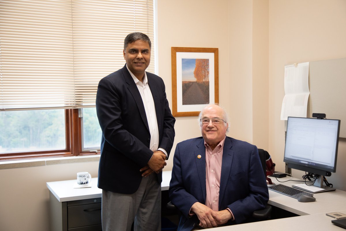 1 photo 📷 — 2 eras of Ivy leadership 🤝