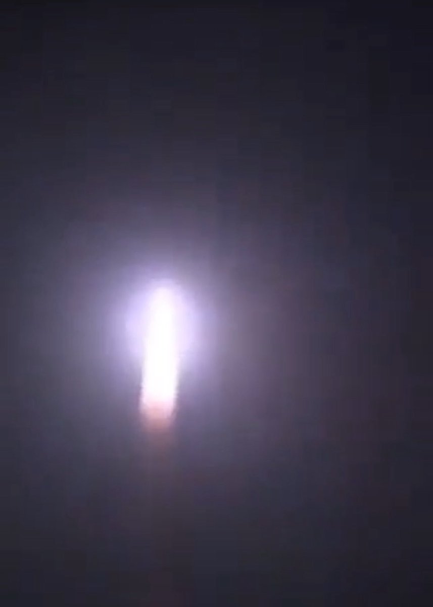 TheDailyCPEC's tweet image. 馃毃BREAKING: Pakistan Armed Forces conducted the test of a long range ballistic missile