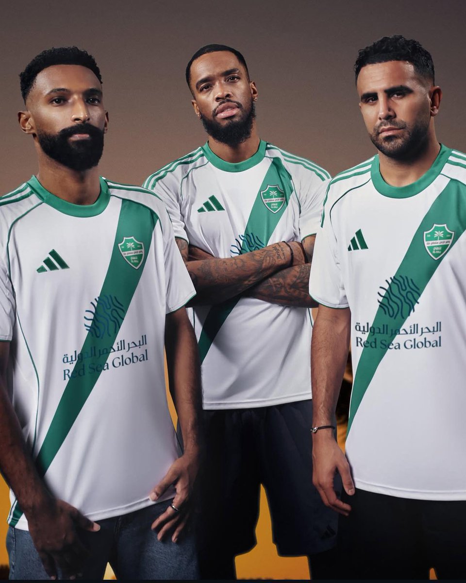 f_a_alghamdi's tweet image. هذا #الاهلي من أول وتالي النسخة الأصلية دوما ملكية وغيره مجرد أضغاث أحلام