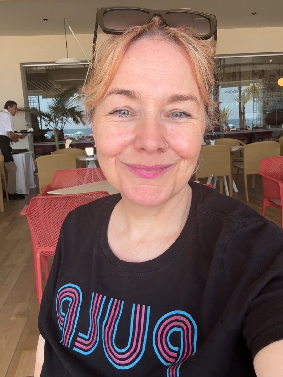 TVRadioPeg's tweet image. This is what relaxed really looks like😎☺️
Au naturale, no filter, just blazing Spanish sun and proper rest.
After being seriously ill earlier this year, I see all my 56 years most days. But not here. Sunshine works wonders.
#holidaysarelife #nocosmeticwork #nofillter #nofiller