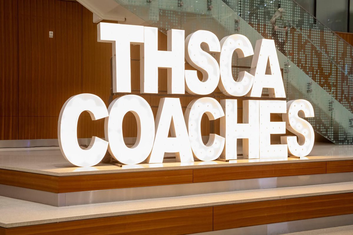 jaleejayyy's tweet image. Day 3️⃣ for Ms. Brand Ambassador & Social Butterfly 🤩🦋
Good vibes. Great connections. Always impacted by @THSCAcoaches 🤲🏽
Shoutout to THE BRAND 💫#THSCABrandAmbassador
@renaldo_ellis @CoachAnderson3_ @coachjacksoncam