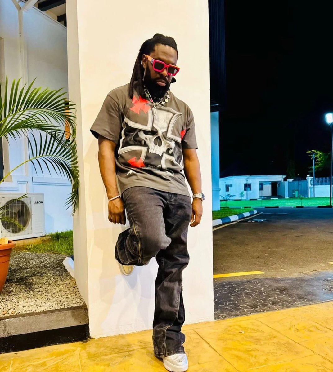 the49thstreet's tweet image. The Top 50-41 Afrobeats songs of all time ranked by Billboard Staff
50. Weird MC - Ijoya
49. Nonso Amadi - Tonight
48. Timaya - Dem Mama
47. Jazzman Olofin & Adewale Ayuba - Raise Da Roof
46. Victony & Tempoe - Soweto
45. Olu Maintain - Yahooz
44. Ice Prince & Brymo - Oleku…