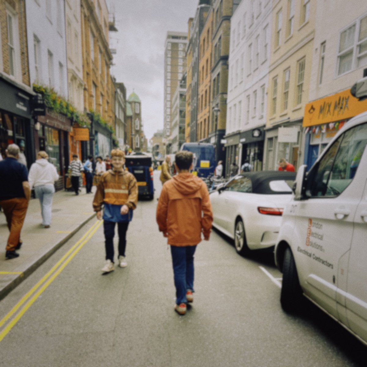 (What’s The Story) Morning Glory?
#OasisLive25