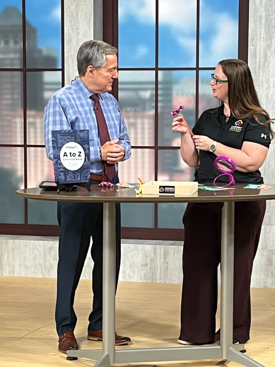stlouisfed's tweet image. .@GreatDayStLouis featured the fun, free art projects museum educator Liz Senzee has on tap for kid visitors to the Economy Museum ow.ly/N8tY50Wtz7Q