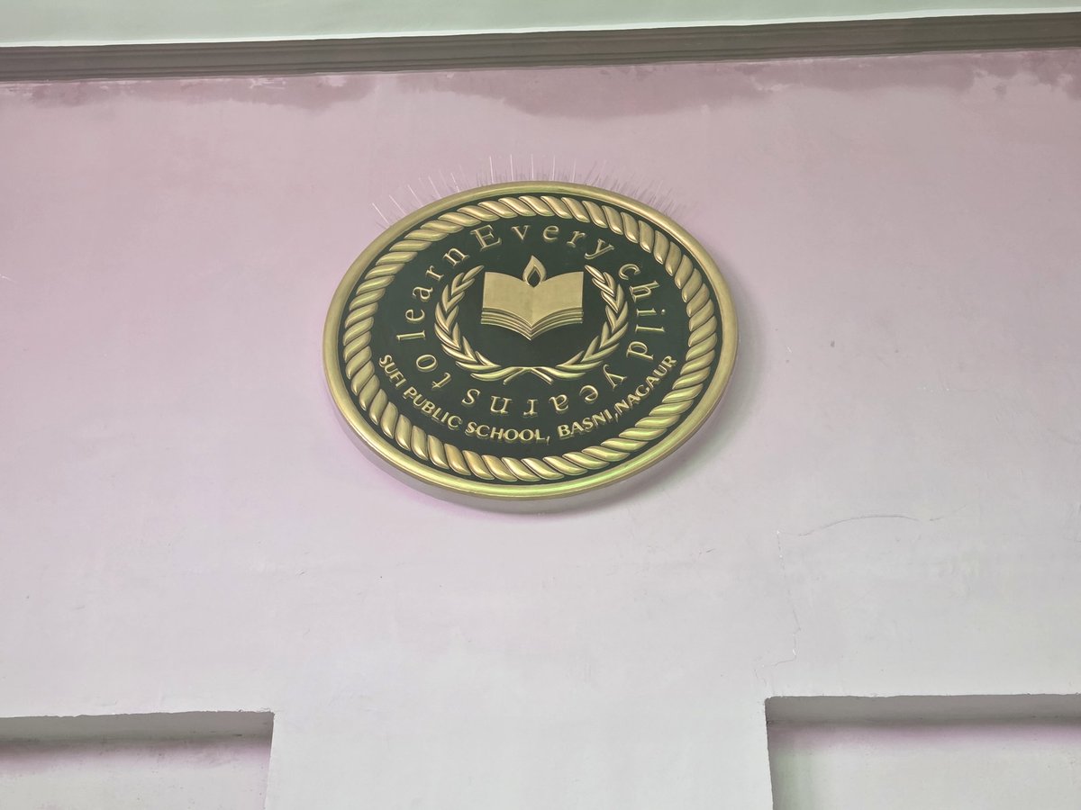 gullyclasses's tweet image. Today, Abdul & Abutalha Visited Sufi Public school Partner of #GullyClassesFoundation at Basni Belima, Nagaur, Rajasthan. In this our Founder captured future generation in the present & also took interview of Girls Students.
#AbdulMunaf #Mumbai #gcfbasni #Rajasthan #Basni