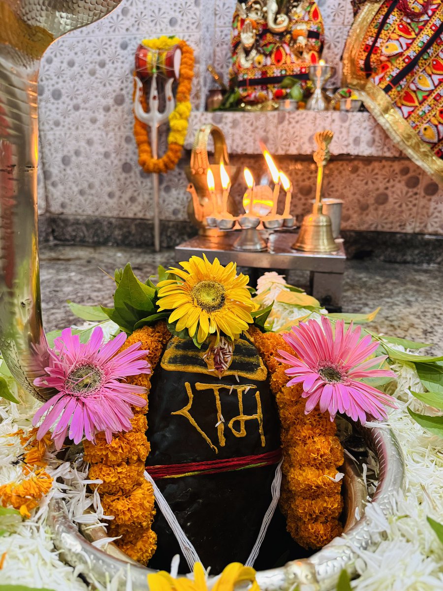 neelkanthtemple's tweet image. श्री नीलकंठ महादेव मंदिर की ओर से आप सभी भक्तों को शिव त्रियोदशी की हार्दिक बधाई शुभकामनाएं श्री नीलकंठ महादेव सदा कृपा करें जय श्री नीलकंठ महादेव जी