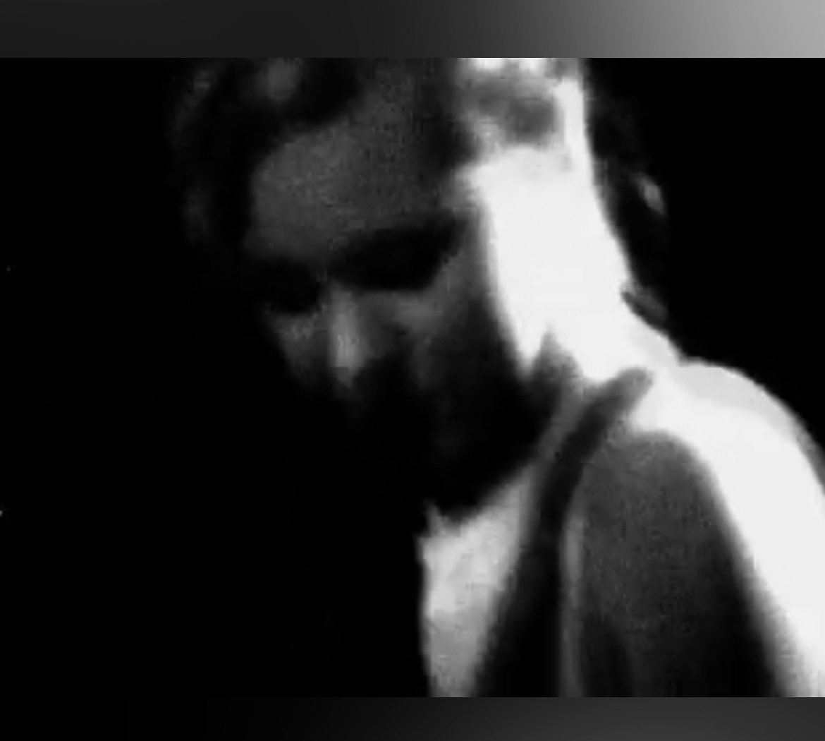50footwave's tweet image. 