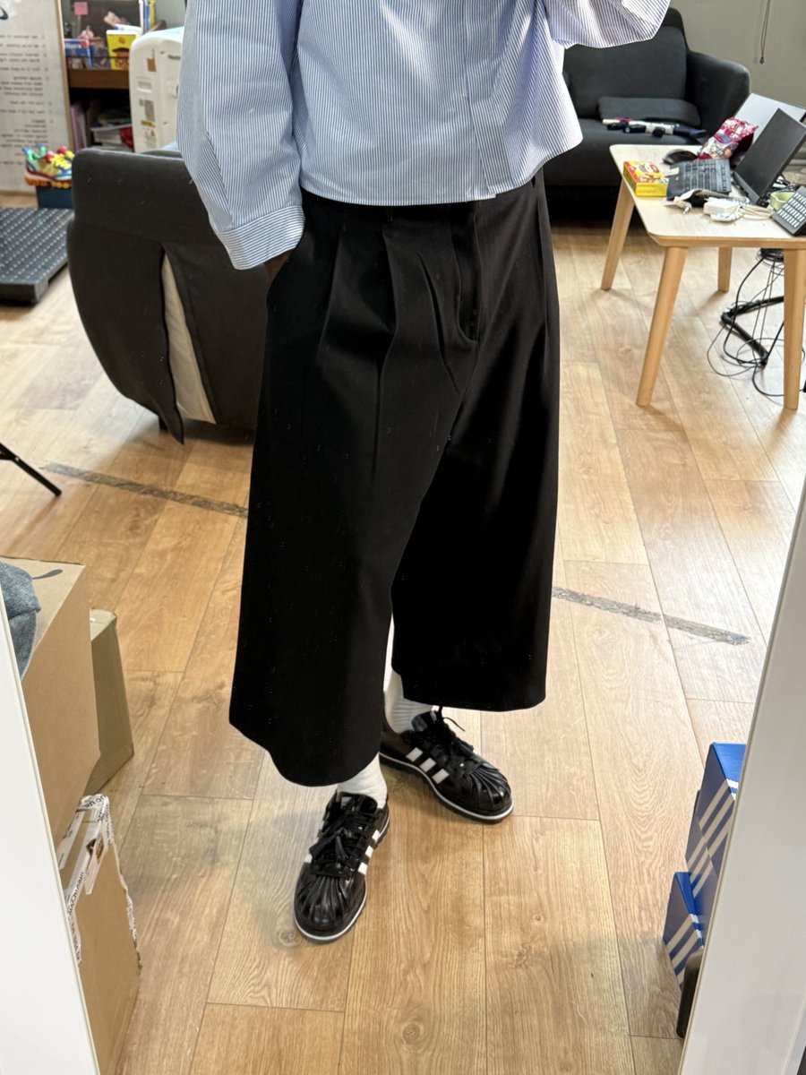 CaminoTV's tweet photo. Les jupes culottes uniqlo sont de retour en jersey bien confort

https://t.co/xlCl8P0zh6 40€ https://t.co/RCn5UqNK08