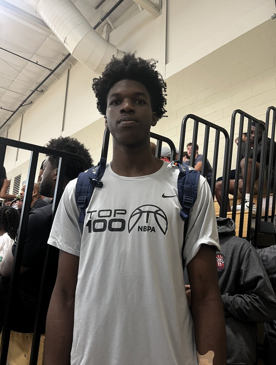 PolacheckKSR's tweet image. NEW: Mark Pope's experience as an NBA big makes Kentucky an intriguing option for Obinna Ekezie Jr., the top center in 2027.
"Kentucky, for big men, is one of the best places to go."
READ (+): on3.com/sites/kentucky…