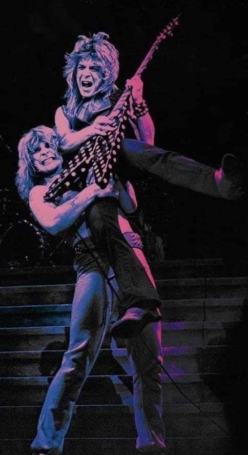 youssefverse's tweet photo. Reunited with Randy...

RIP, Prince of Darkness (2025)... @OzzyOsbourne  

💜 🎤 🎵 🎶 🎚 🎛 🦇 📺 🇬🇧

RIP, Randy Rhoads (1982)... 

💜 🎸🎵 🎶 🎚 🎛 🇺🇸 https://t.co/rNRCFDCUHA