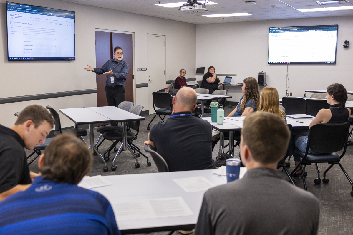 OHPublicSafety's tweet image. Today as part of our #SummerInternSeries, our interns met with the Office of Criminal Justice Services who provided a session on grant writing and anti-human trafficking efforts. Additionally, the Learning & Development Unit coordinated an interactive skills workshop and breakout…