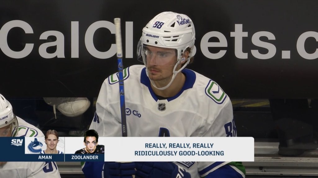 tatituzzi's tweet image. im bored everyone show me your silliest hockey related screenshots in your camera roll