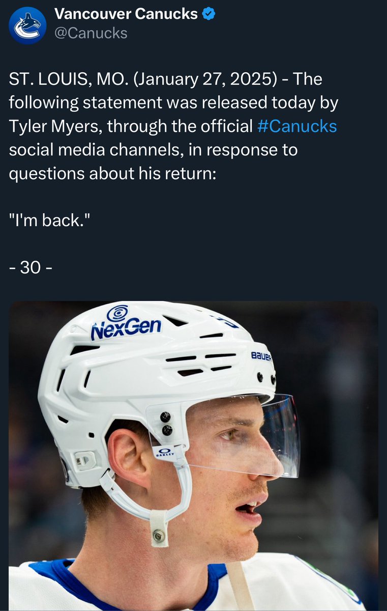 tatituzzi's tweet image. im bored everyone show me your silliest hockey related screenshots in your camera roll
