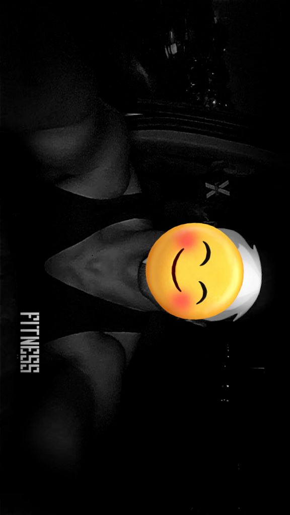 قلت وصلك قال وصلي لك حرام
وستبحتك في منامي ساعتين

مساءالخير💪🏽