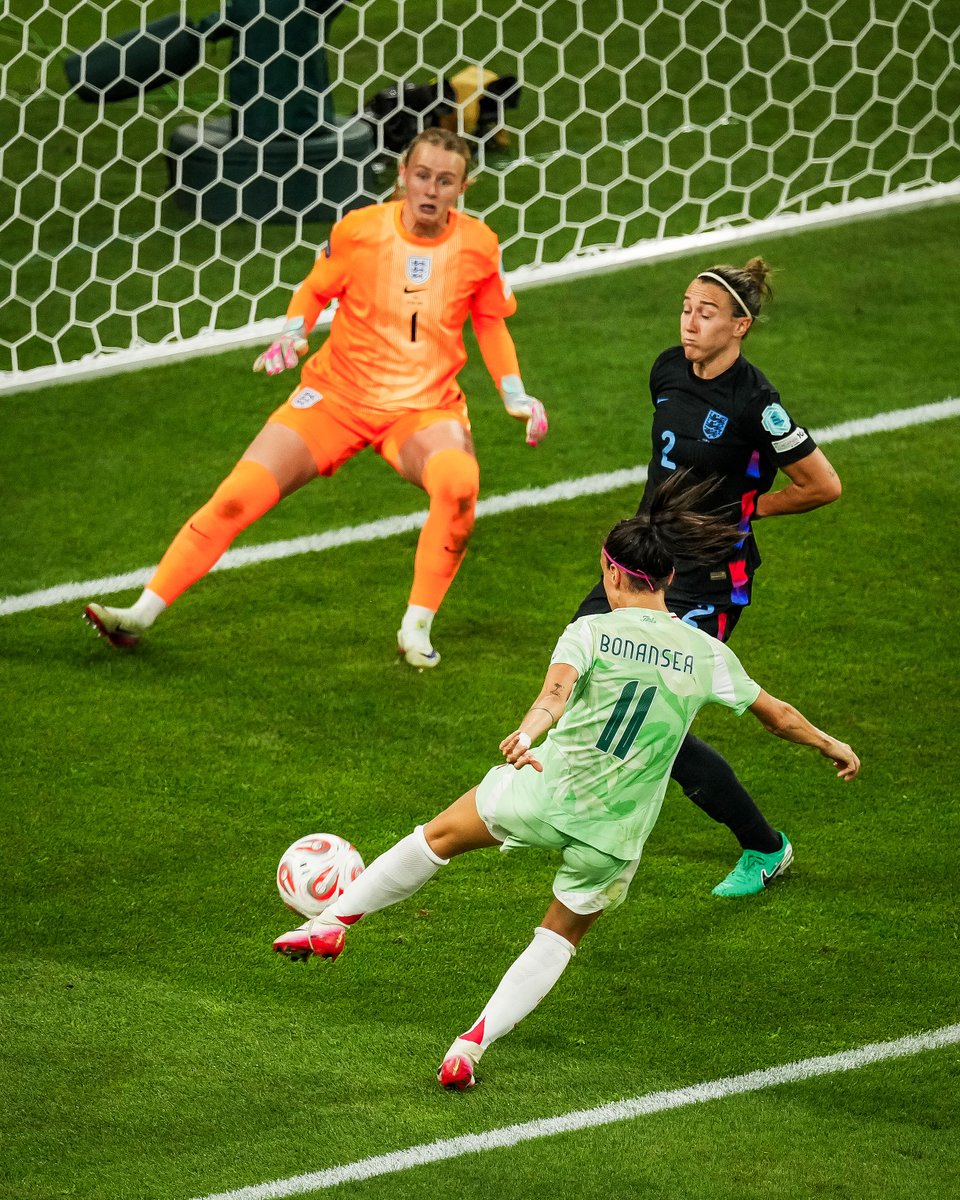 brfootball's tweet image. Barbara Bonansea stuns England and gives Italy the lead 🫶
